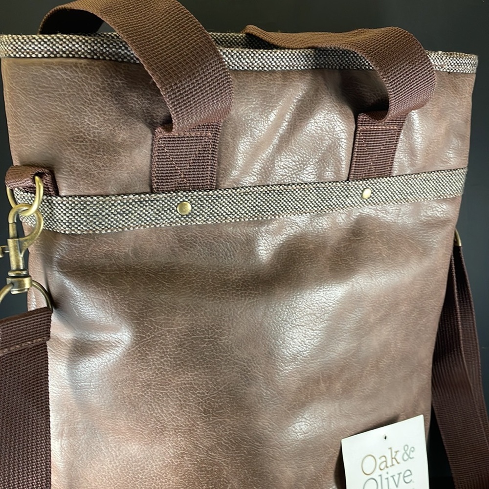Oak and Olive vegan leather double bottle bag - Picture 2 of 6